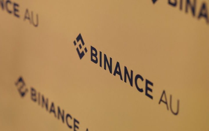 2025-11-21t003716z-1677749183-rc2n0ia54i3h-rtrmadp-3-binance-crypto