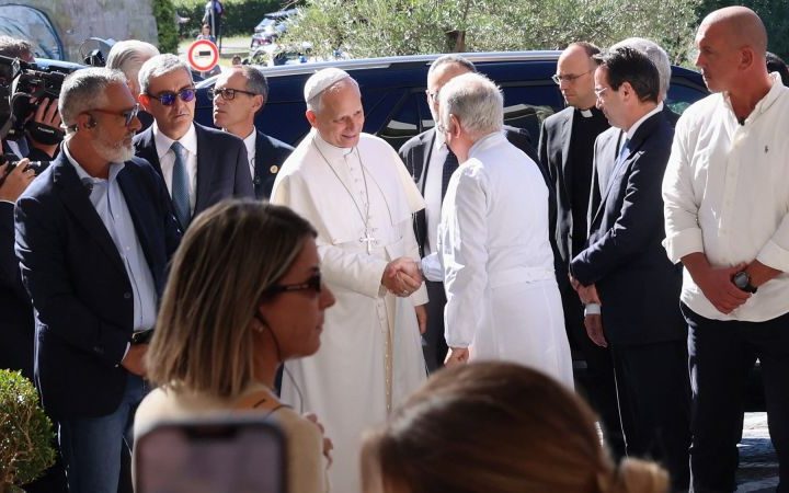 2026-10-13t111758z-1303446830-rc2b2oaxe7mx-rtrmadp-3-pope-health