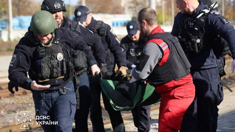 2026-10-29t105202z-171827652-rc2ycoaqhtgb-rtrmadp-3-ukraine-crisis-attack-dnipro-train