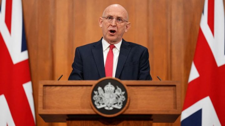 UK defense secretary resigns over military spending, in fresh blow to Keir Starmer