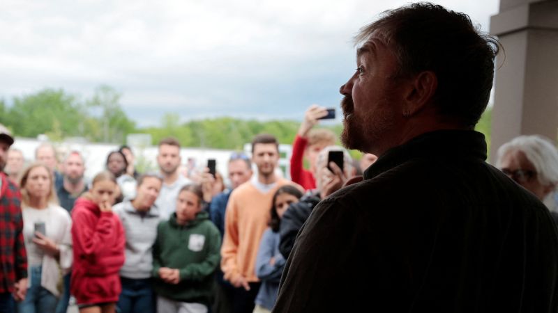 2026-06-08t010001z-985523540-rc2bpla5b491-rtrmadp-3-usa-election-grahamplatner-townhall