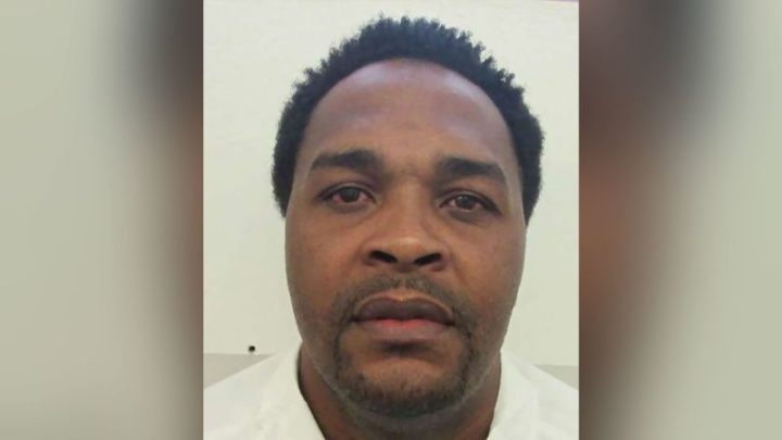 Supreme Court blocks Alabama from executing inmate with method lower court found cruel and unusual