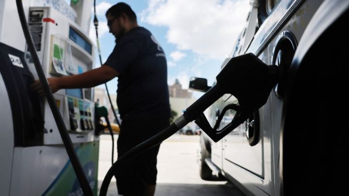 Consumer sentiment rises for the first time in three months