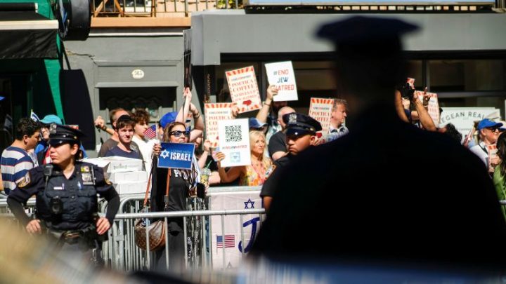 As Israel becomes Democratic litmus test, Jewish progressives warn about a tilt into antisemitism