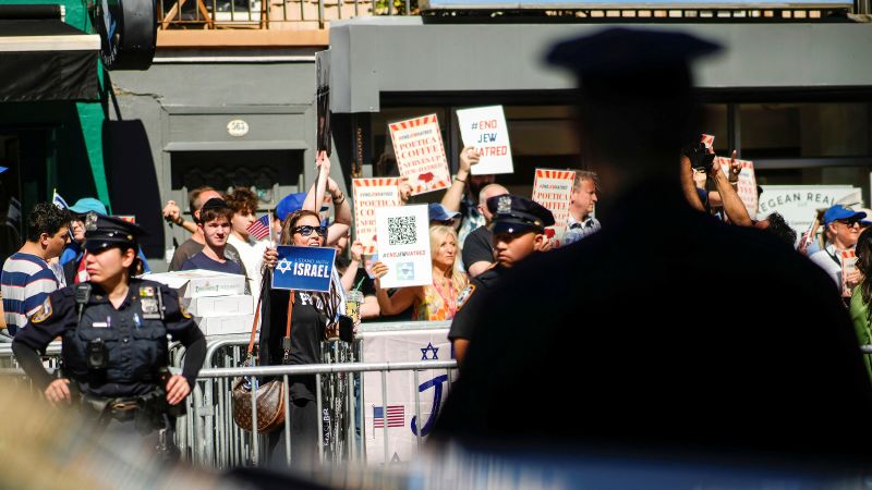 01-2026-06-24t150917z-1594361894-rc2d0mamn7i9-rtrmadp-3-usa-protests-antisemitism