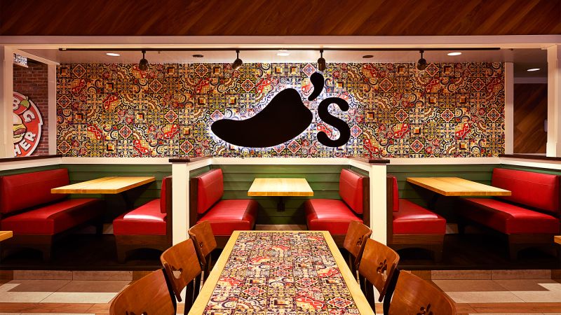 chilis-reimage-dining-room