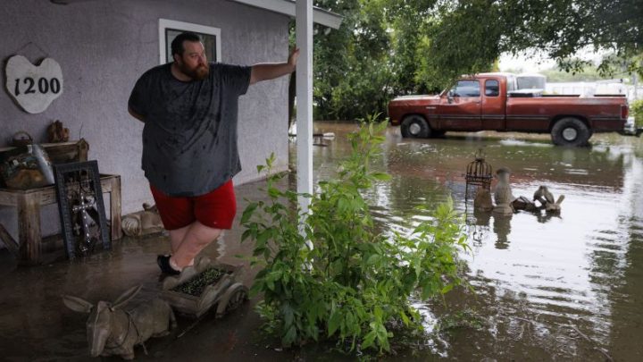 At least 2 dead in Texas floods as hundreds rescued in same region as Camp Mystic disaster